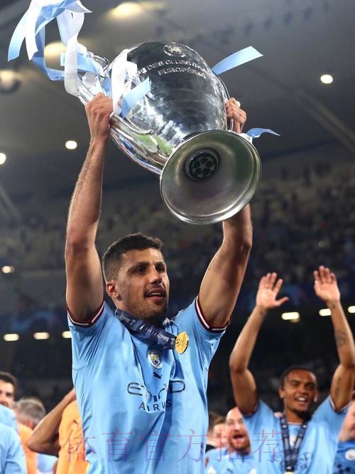 安帅:本泽马不会踢巴萨 有能力在没他的时候赢球